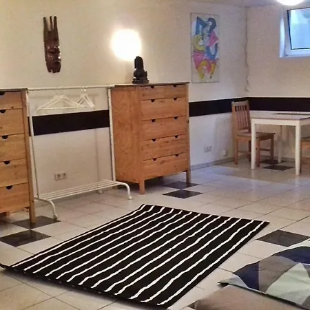 White House 'privatzimmer' Homestay *