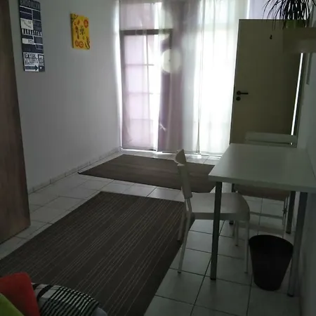 Homestay White House 'privatzimmer' *