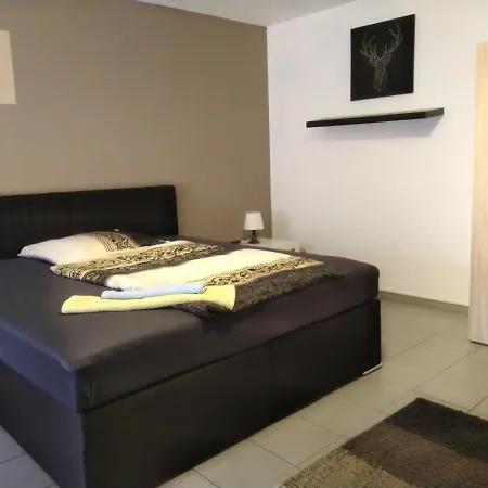 White House 'privatzimmer' Homestay